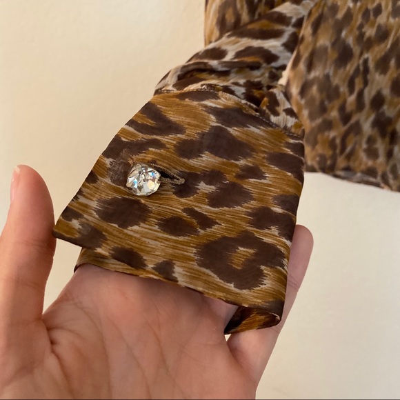 DOLCE & GABBANA leopard print sheer button up top S - Picture 7 of 12